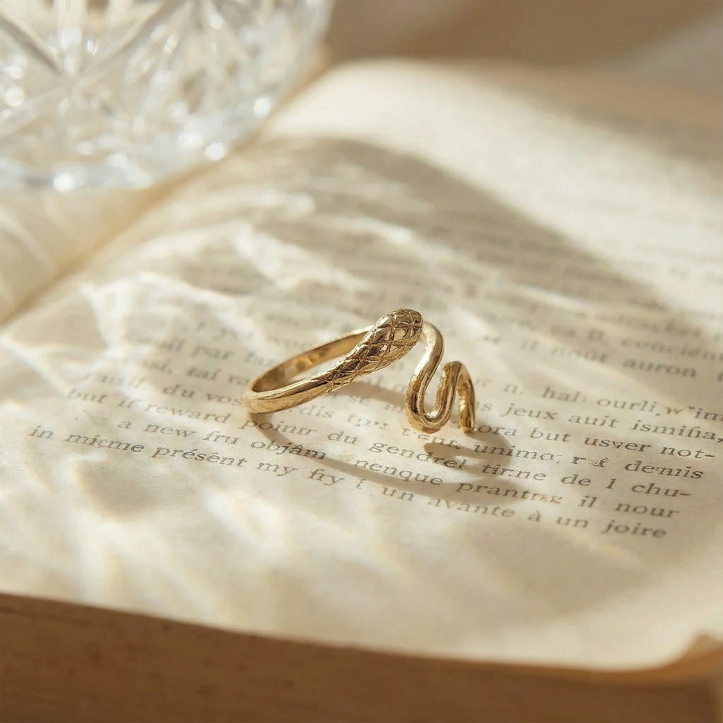 Serpenta Gold Ring | Lovira