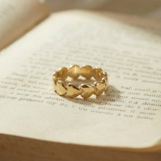 Endless Hearts ring | Lovira
